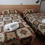 Hotell Ubika 2*