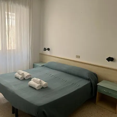 Hotel Ubika 2*
