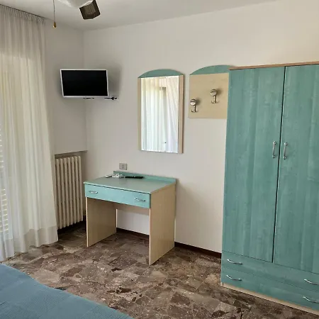 Ubika Hotel 2*